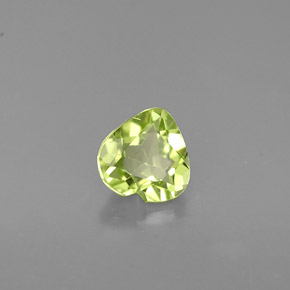 Peridoto verde natural 0,54ct, formato de coração, VVS-VS