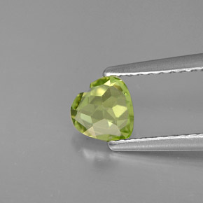 Peridoto verde natural 0,54ct, formato de coração, VVS-VS