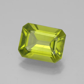 Peridoto verde natural 2,10ct, corte esmeralda, VS
