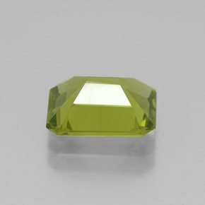 Peridoto verde natural 2,10ct, corte esmeralda, VS