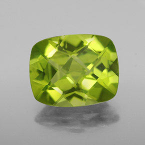 Peridoto verde natural 2,96ct, almofada cortada, VS