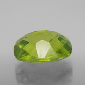 Peridoto verde natural 2,96ct, almofada cortada, VS