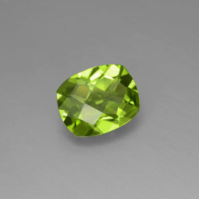 Peridoto verde natural 2,31ct, almofada cortada, VS