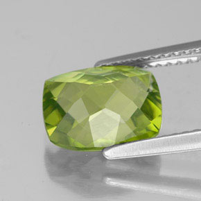 Peridoto verde natural 2,63ct, almofada cortada, VS