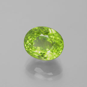 Peridoto Verde médio Natural 5.68ct, Corte Oval, VS