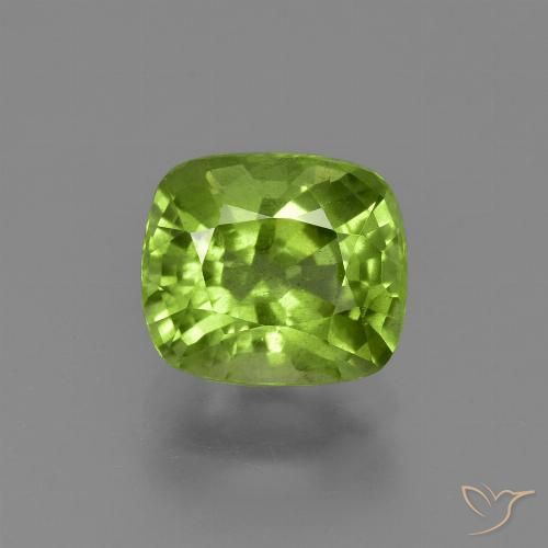Peridoto cortado em almofada de 2,52 quilates, 8,6 x 7,5 mm de Mianmar, Photo A