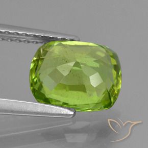 Peridoto Verde médio Natural 2.62ct, Almofada, VS