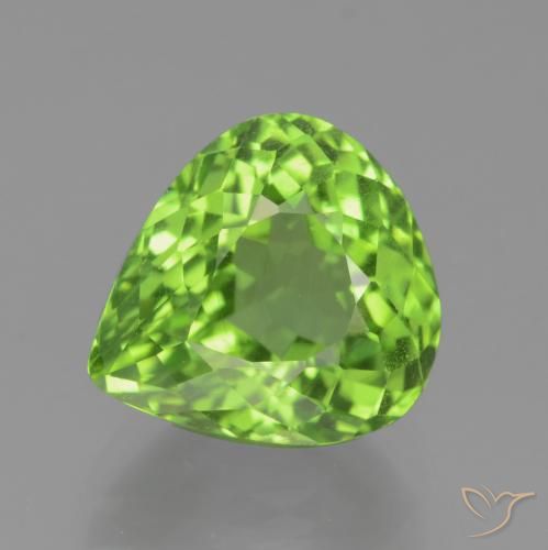 Peridoto verde natural 4,74ct, formato de pêra, VS