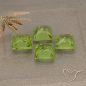 Pedras preciosas de Peridoto Verde médio natural de 2.93 ct, Quadrado, VS