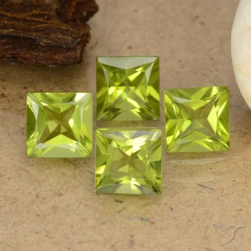 2.72ctw Natural Verde médio Peridoto, Quadrado, VS