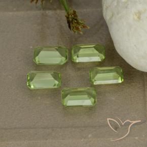 Pedras preciosas de Peridoto verde vivo natural de 2.44 ct, Corte Octógono / Esmeralda, VVS-VS