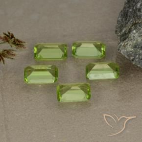 Pedras preciosas de Peridoto verde vivo natural de 2.45 ct, Corte Octógono / Esmeralda, VVS-VS
