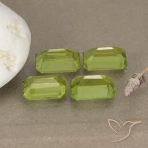 Pedras preciosas de Peridoto Verde médio natural de 2.56 ct, Corte Octógono / Esmeralda, VVS-VS