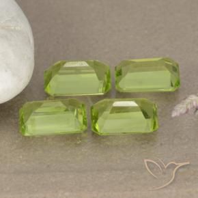 Pedras preciosas de Peridoto Verde amarelado vivo natural de 2.32 ct, Corte Octógono / Esmeralda, VVS-VS