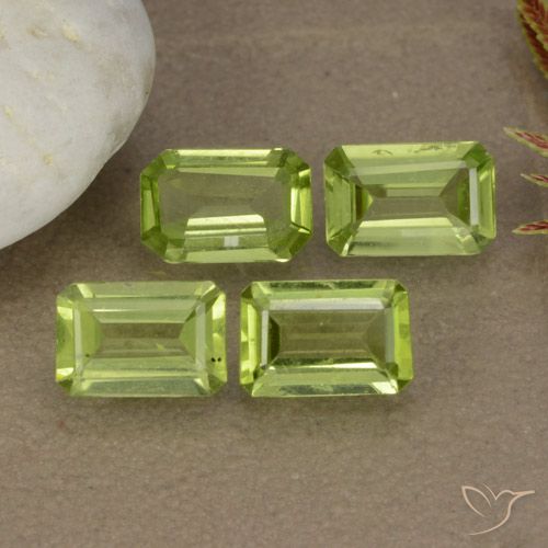 1.89ctw Natural Verde médio Peridoto, Corte Esmeralda, VVS-VS