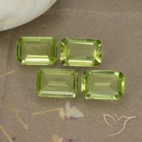 Pedras preciosas de Peridoto Verde médio natural de 1.98 ct, Corte Octógono / Esmeralda, VVS-VS