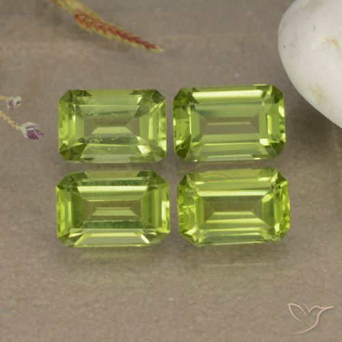 2.29ctw Natural Verde médio Peridoto, Corte Esmeralda, VVS-VS