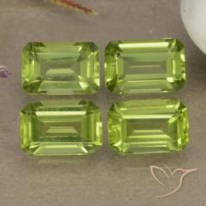 Pedras preciosas de Peridoto Verde médio natural de 2.29 ct, Corte Octógono / Esmeralda, VVS-VS