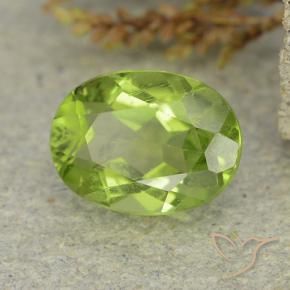 Peridoto Verde médio Natural 1.39ct, oval, VS