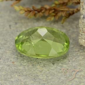 Peridoto Verde médio Natural 1.39ct, oval, VS