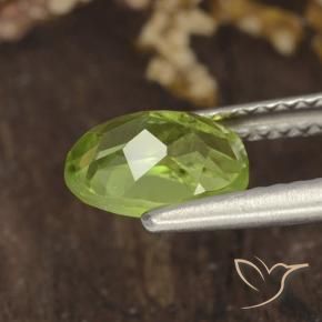 Peridoto Verde médio Natural 1.38ct, oval, VS