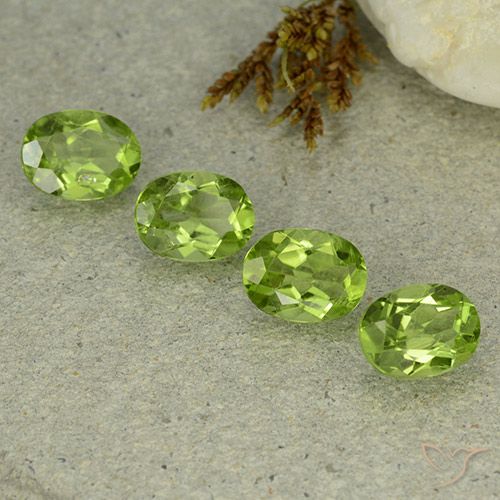 5.53ctw Natural verde vivo Peridoto, oval, VS