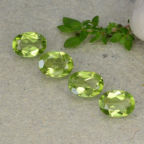 4.86ctw Natural verde vivo Peridoto, oval, VS