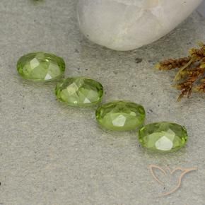 Pedras preciosas de Peridoto Verde médio natural de 5.26 ct, oval, VS