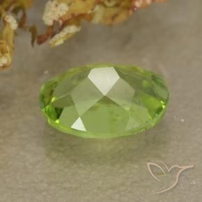 Peridoto Verde Vivo Claro Natural 1.15ct, oval, VS