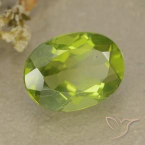 Peridoto Verde médio Natural 1.37ct, oval, VS