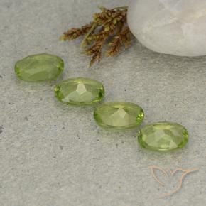 Pedras preciosas de Peridoto Verde Vivo Claro natural de 3.92 ct, oval, VS