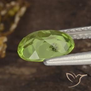 Peridoto Verde Médio-Claro Natural 1.20ct, oval, VS