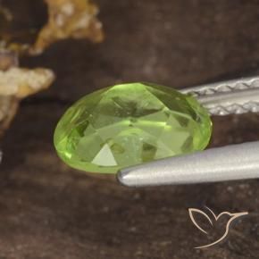 Peridoto Luz verde Natural 1.35ct, oval, VS