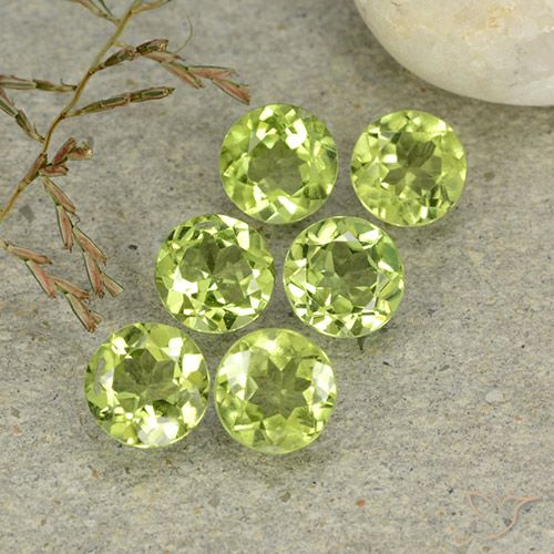 2.65ctw Natural Verde amarelado Peridoto, Redondo, VVS-VS