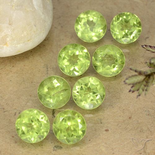 4.34ctw Natural Verde médio Peridoto, Redondo, VVS-VS