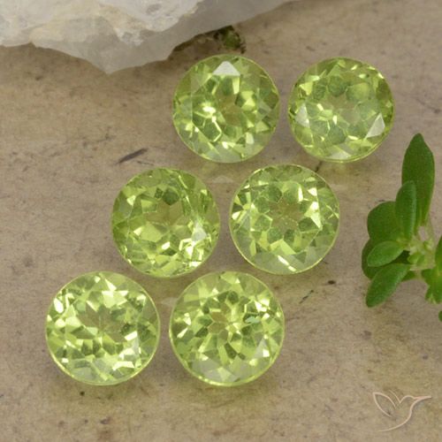 2.68ctw Natural Verde Vivo Claro Peridoto, Redondo, VVS-VS