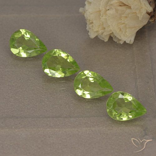 2.61ctw Natural Verde Vivo Claro Peridoto, Formato de pêra, VVS-VS