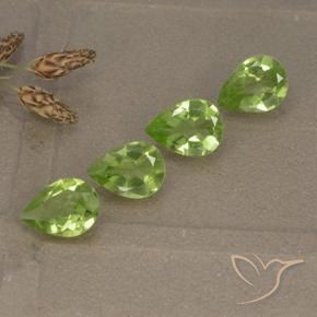 Pedras preciosas de Peridoto Verde médio natural de 2.34 ct, Formato de pêra, VVS-VS
