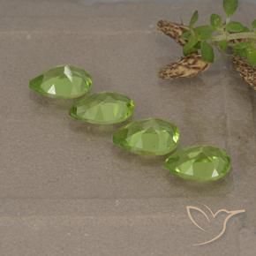 Pedras preciosas de Peridoto Verde médio natural de 3.04 ct, Formato de pêra, VS