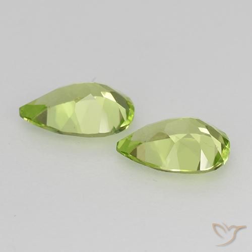 Pedras preciosas de Peridoto Verde Vivo Claro natural de 0.75 ct, Formato de pêra, VVS-VS