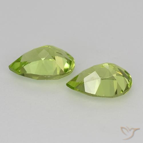 Pedras preciosas de Peridoto Verde Vivo Claro natural de 0.90 ct, Formato de pêra, VVS-VS