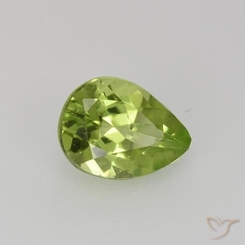 Peridoto Verde médio Natural 0.82ct, Formato de pêra, VS