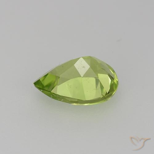 Peridoto Verde médio Natural 0.82ct, Formato de pêra, VS