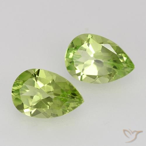 Pedras preciosas de Peridoto Verde Vivo Claro natural de 0.93 ct, Formato de pêra, VVS-VS