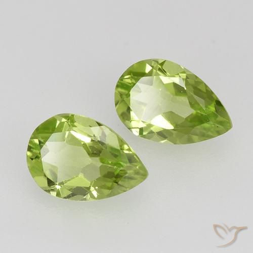 Pedras preciosas de Peridoto Verde Vivo Claro natural de 0.80 ct, Formato de pêra, VVS-VS