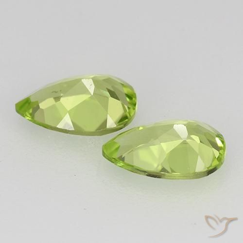 Pedras preciosas de Peridoto Verde Vivo Claro natural de 0.87 ct, Formato de pêra, VVS-VS