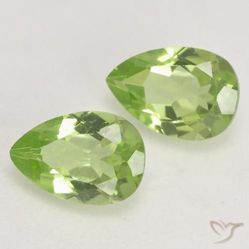 Pedras preciosas de Peridoto Verde Vivo Claro natural de 0.89 ct, Formato de pêra, VVS-VS