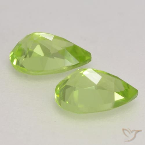 Pedras preciosas de Peridoto Verde Vivo Claro natural de 0.89 ct, Formato de pêra, VVS-VS