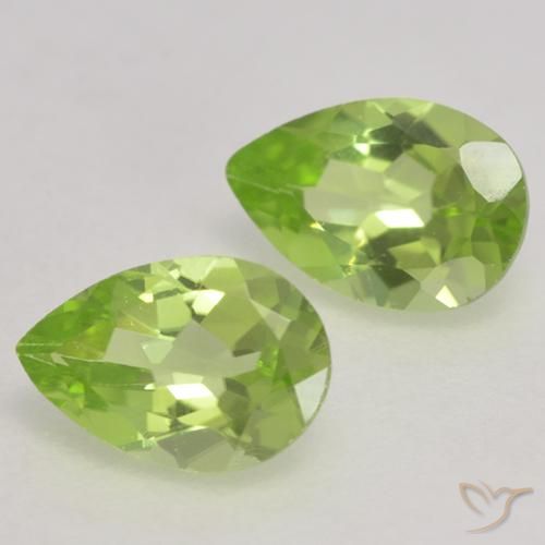 Pedras preciosas de Peridoto Verde Vivo Claro natural de 0.84 ct, Formato de pêra, VVS-VS