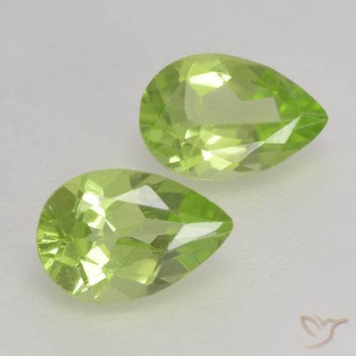 Pedras preciosas de Peridoto verde vivo natural de 0.86 ct, Formato de pêra, VVS-VS